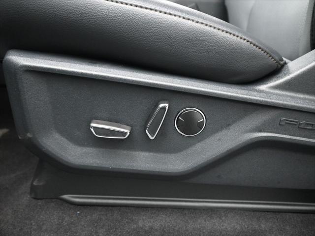 Photo of 2025 Silver Metallic Ford F-150 Lightning