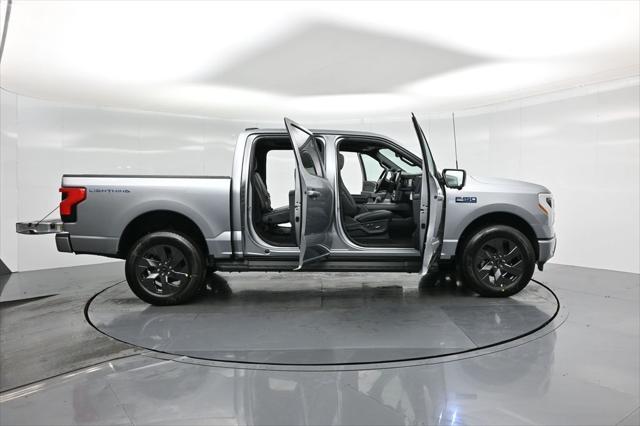 Photo of 2025 Silver Metallic Ford F-150 Lightning