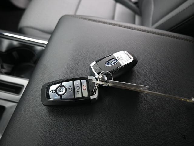 Photo of 2025 Silver Metallic Ford F-150 Lightning