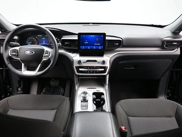 Photo of 2023 Agate Black Metallic Ford Explorer