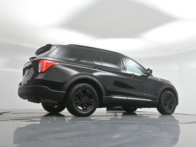 Photo of 2023 Agate Black Metallic Ford Explorer
