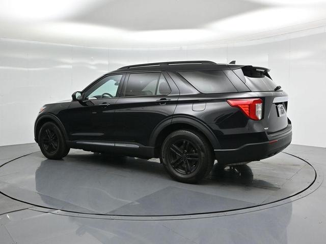 Photo of 2023 Agate Black Metallic Ford Explorer