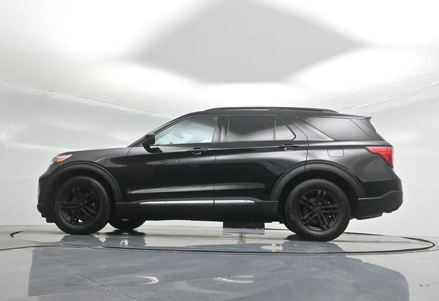 Photo of 2023 Agate Black Metallic Ford Explorer