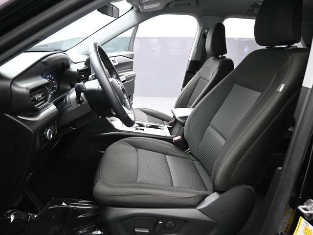 Photo of 2023 Agate Black Metallic Ford Explorer