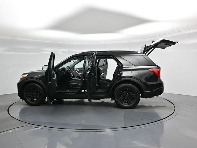 Photo of 2023 Agate Black Metallic Ford Explorer