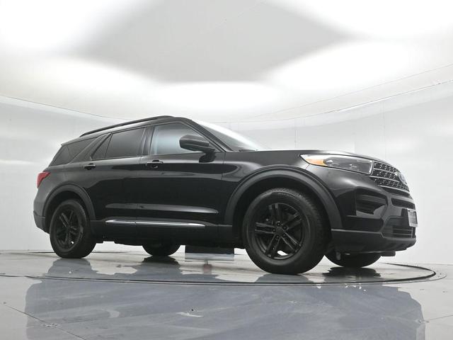 Photo of 2023 Agate Black Metallic Ford Explorer