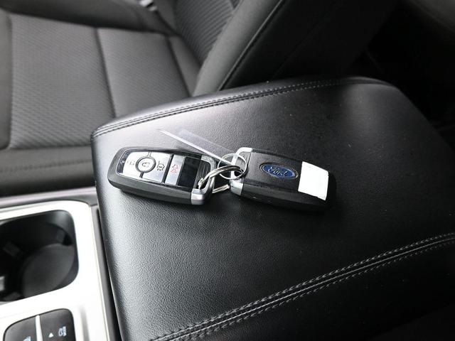 Photo of 2023 Agate Black Metallic Ford Explorer