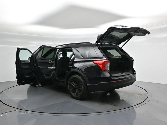 Photo of 2023 Agate Black Metallic Ford Explorer