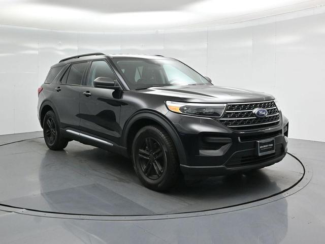 Photo of 2023 Agate Black Metallic Ford Explorer
