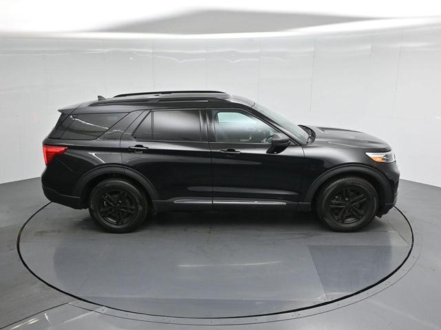 Photo of 2023 Agate Black Metallic Ford Explorer