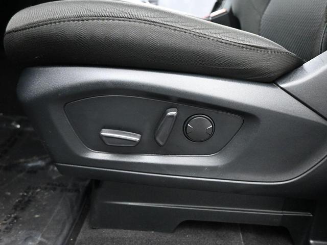 Photo of 2023 Agate Black Metallic Ford Explorer