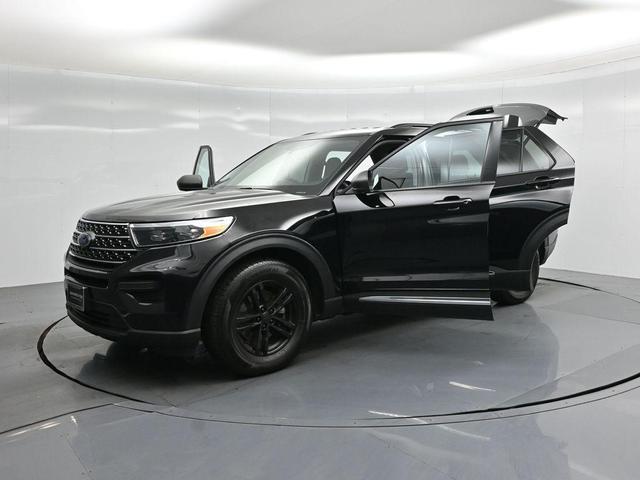 Photo of 2023 Agate Black Metallic Ford Explorer