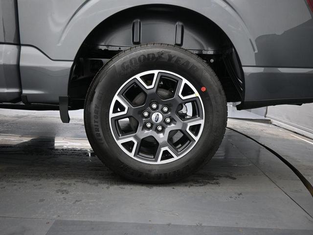 Photo of 2025 Gray Metallic Ford F-150