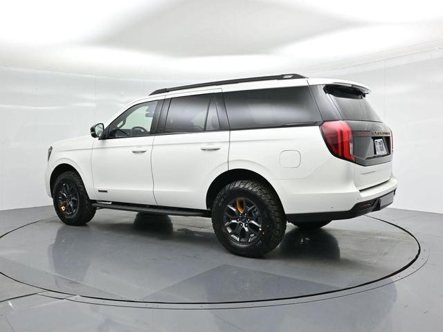 Photo of 2025 White Ford Expedition