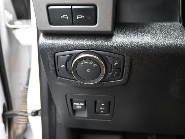 Photo of 2019 Oxford White Ford F-150