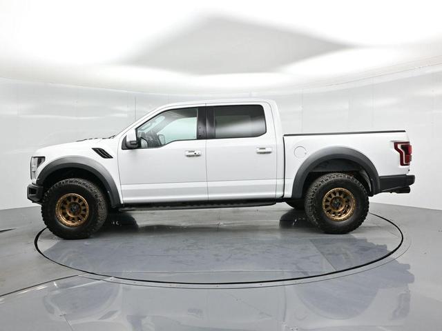 Photo of 2019 Oxford White Ford F-150