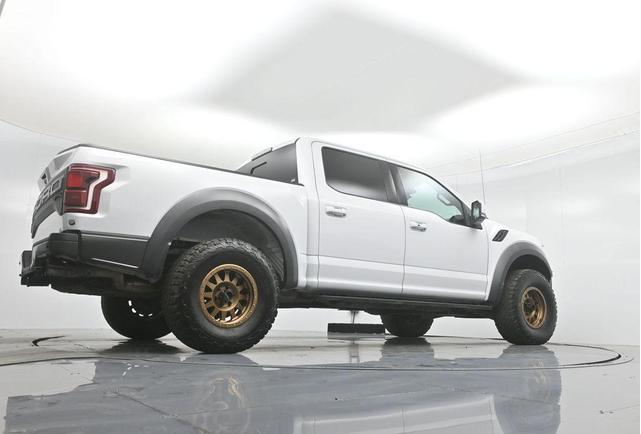 Photo of 2019 Oxford White Ford F-150