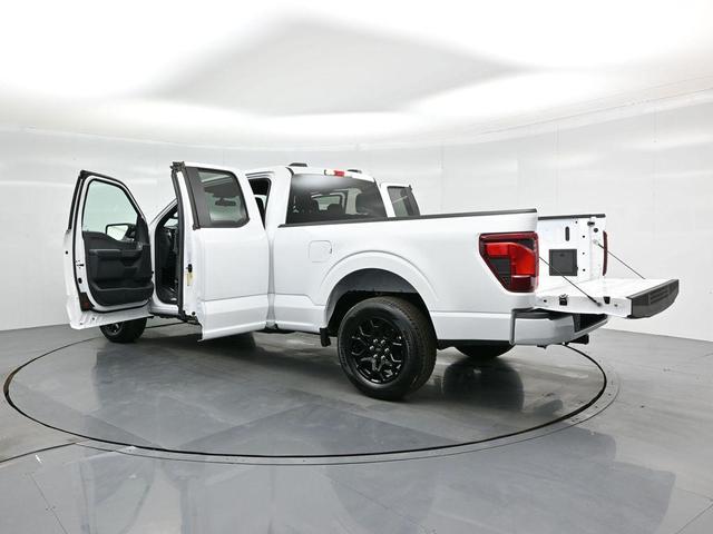 Photo of 2025 Oxford White Ford F-150