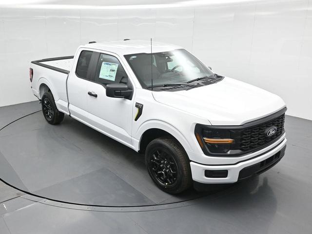 Photo of 2025 Oxford White Ford F-150