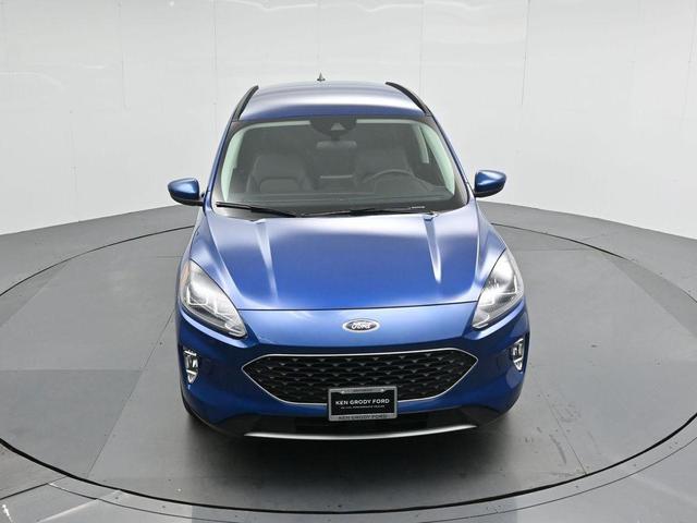 Photo of 2022 Atlas Blue Metallic Ford Escape