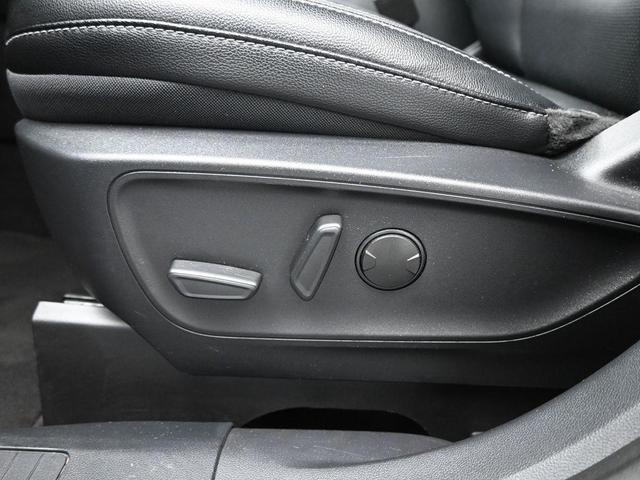 Photo of 2022 Atlas Blue Metallic Ford Escape