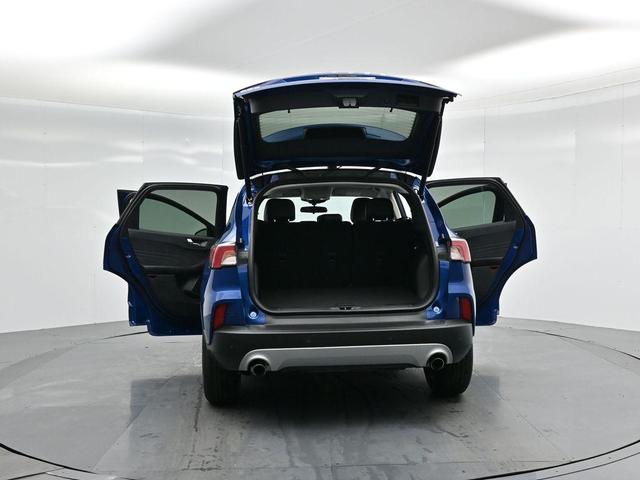 Photo of 2022 Atlas Blue Metallic Ford Escape