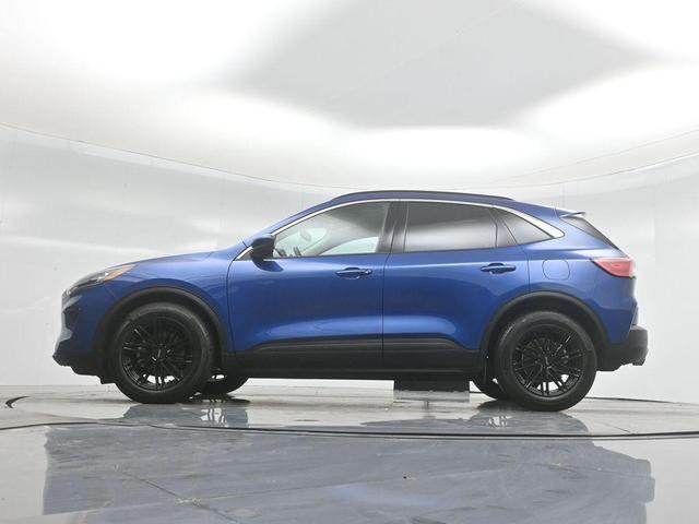 Photo of 2022 Atlas Blue Metallic Ford Escape