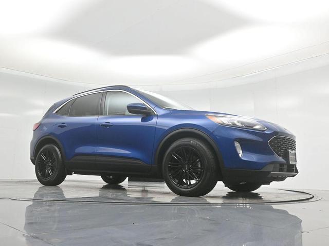 Photo of 2022 Atlas Blue Metallic Ford Escape
