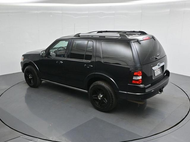 Photo of 2009 Black Clearcoat Ford Explorer