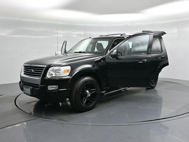Photo of 2009 Black Clearcoat Ford Explorer