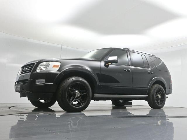 Photo of 2009 Black Clearcoat Ford Explorer