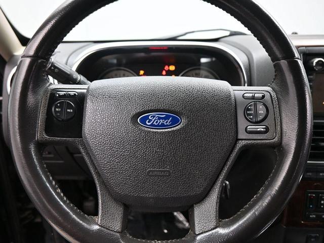 Photo of 2009 Black Clearcoat Ford Explorer