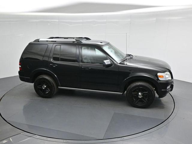 Photo of 2009 Black Clearcoat Ford Explorer