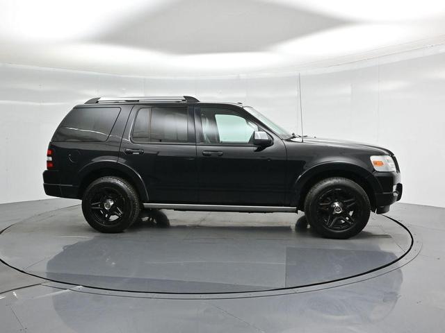 Photo of 2009 Black Clearcoat Ford Explorer
