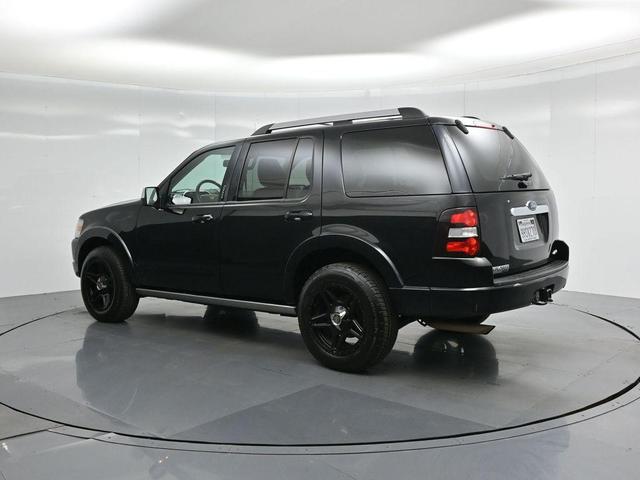 Photo of 2009 Black Clearcoat Ford Explorer