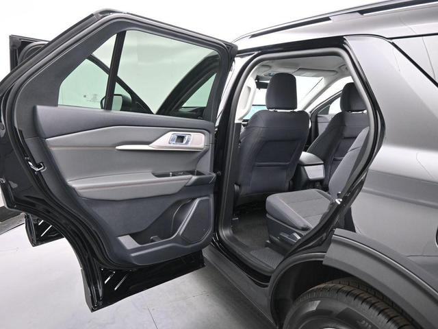 Photo of 2025 Black Metallic Ford Explorer