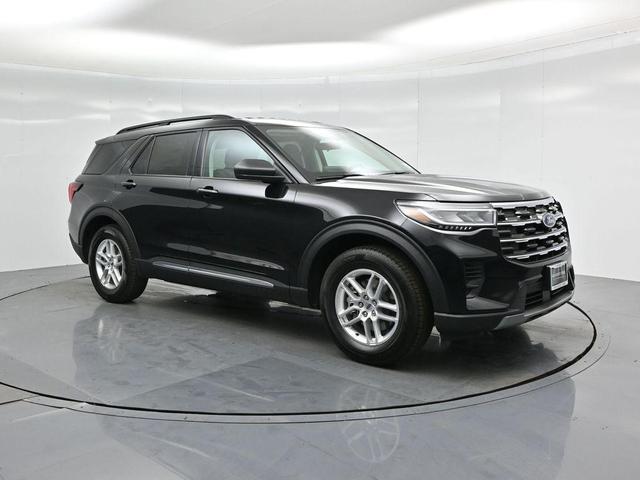 Photo of 2025 Black Metallic Ford Explorer