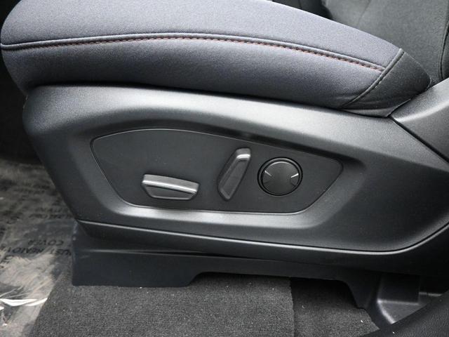 Photo of 2025 Black Metallic Ford Explorer