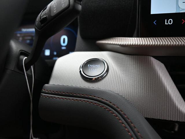 Photo of 2025 Black Metallic Ford Explorer