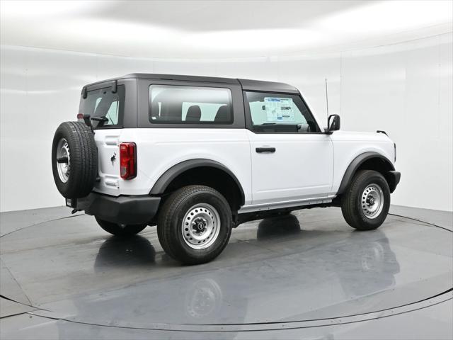 Photo of 2025 Oxford White Ford Bronco