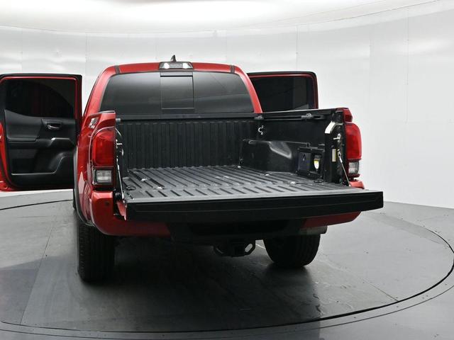 Photo of 2018 Barcelona Red Metallic Toyota Tacoma