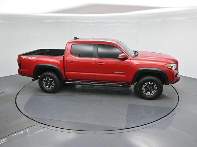 Photo of 2018 Barcelona Red Metallic Toyota Tacoma