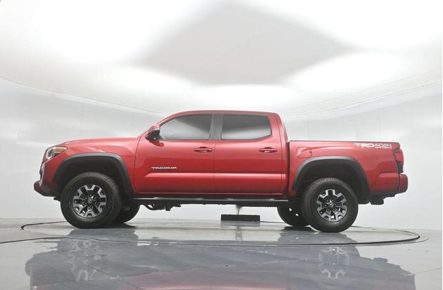 Photo of 2018 Barcelona Red Metallic Toyota Tacoma