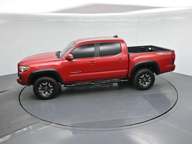 Photo of 2018 Barcelona Red Metallic Toyota Tacoma