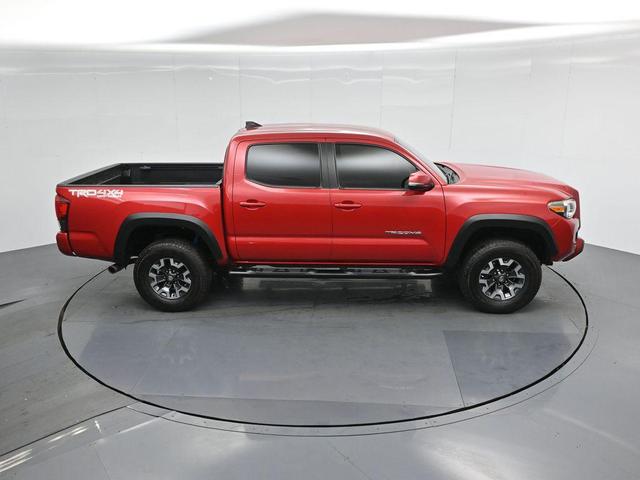 Photo of 2018 Barcelona Red Metallic Toyota Tacoma