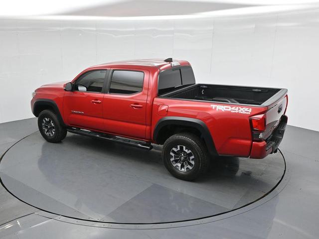 Photo of 2018 Barcelona Red Metallic Toyota Tacoma