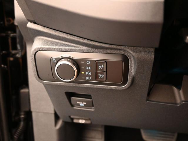 Photo of 2025 Shadow Black Ford Bronco