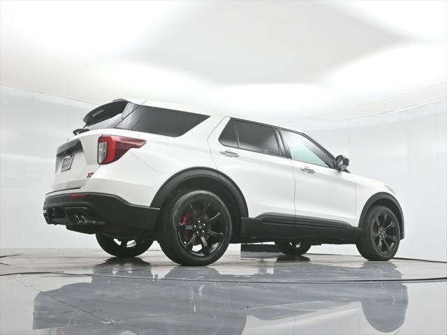 Photo of 2022 Star White Metallic Tri-Coat Ford Explorer