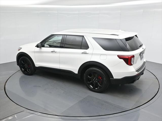 Photo of 2022 Star White Metallic Tri-Coat Ford Explorer