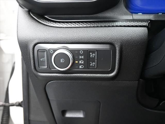 Photo of 2022 Star White Metallic Tri-Coat Ford Explorer